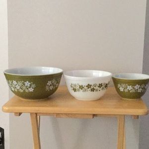 SOLD. Pyrex spring blossom mixing bowls